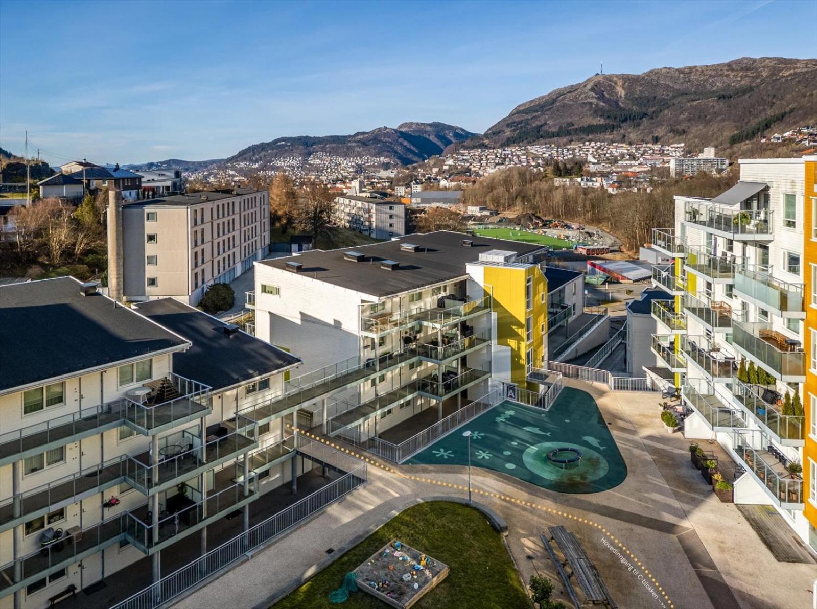 3 Sleeping Rooms For 82M2 Which Direct Traffic To Airport And City Center Берген Екстериор снимка